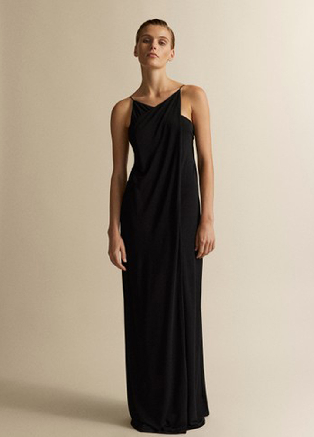 Черное вечернее платье Massimo Dutti однотонное
