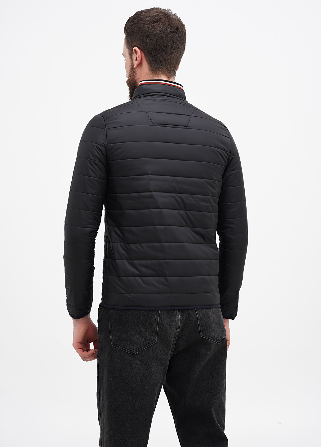 Чорна демісезонна куртка Benson & Cherry