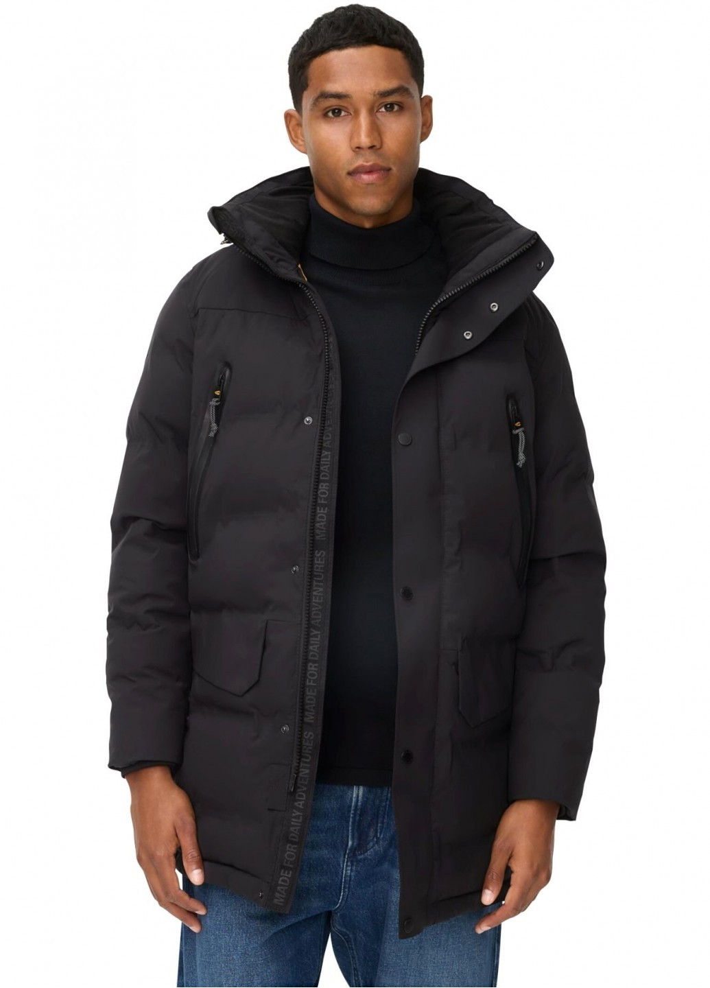 Черная зимняя куртка Camel Active 420124-6N14-88