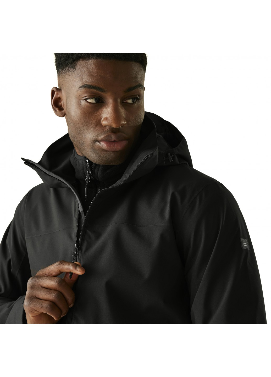 Чорна демісезонна куртка Regatta