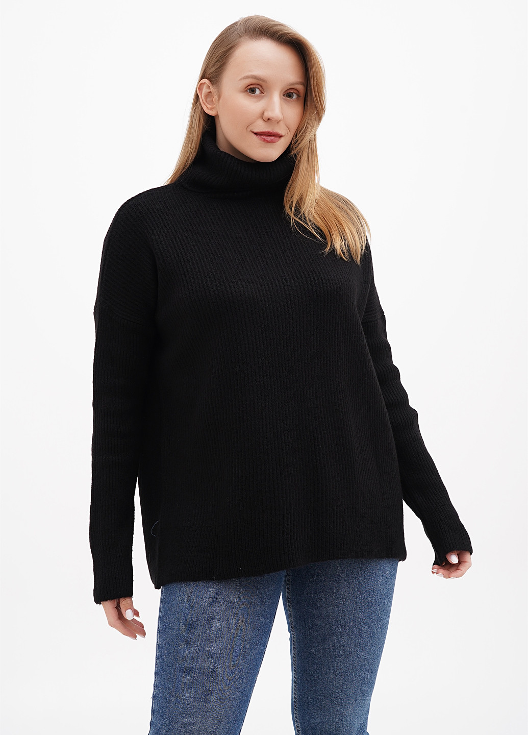 Чорний демісезонний светр La Pomme