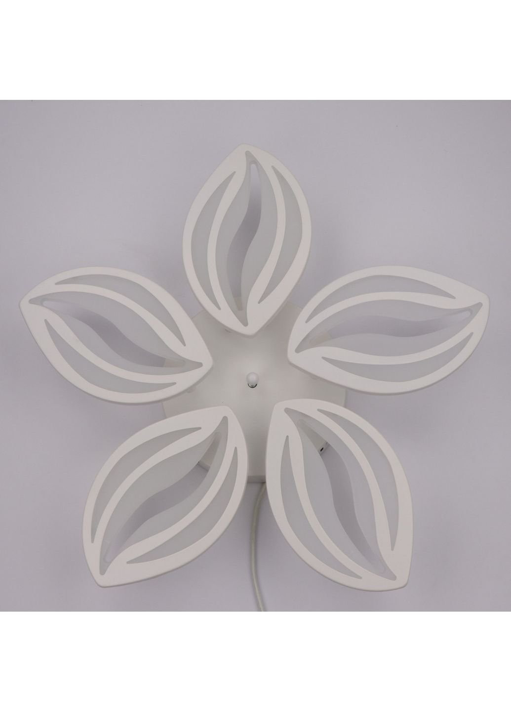 Люстра стельова LED з пультом A2325/5-wh Білий 9х55х55 см. Sunnysky (253527849)