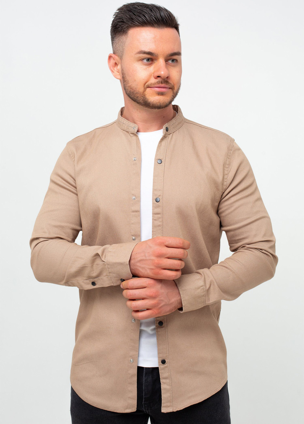 Темно-бежевая джинсовая рубашка однотонная K.O.R