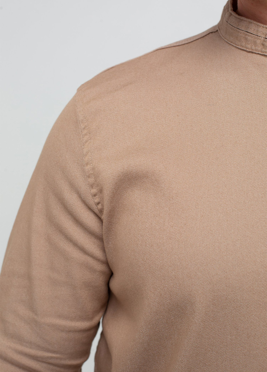 Темно-бежевая джинсовая рубашка однотонная K.O.R