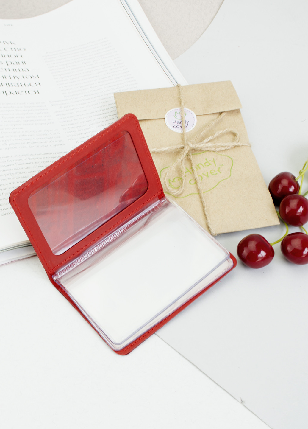 Подарочный женский набор №60 "Ukraine" (красный) в коробке: обложка на паспорт + права HandyCover (253582511)