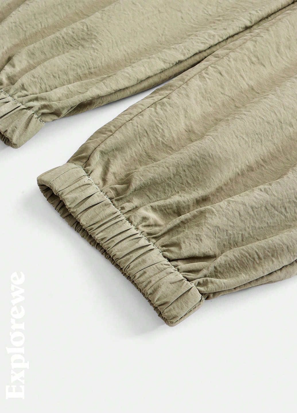 Бежевий демісезонний костюм (вітровка, брюки) SHEIN