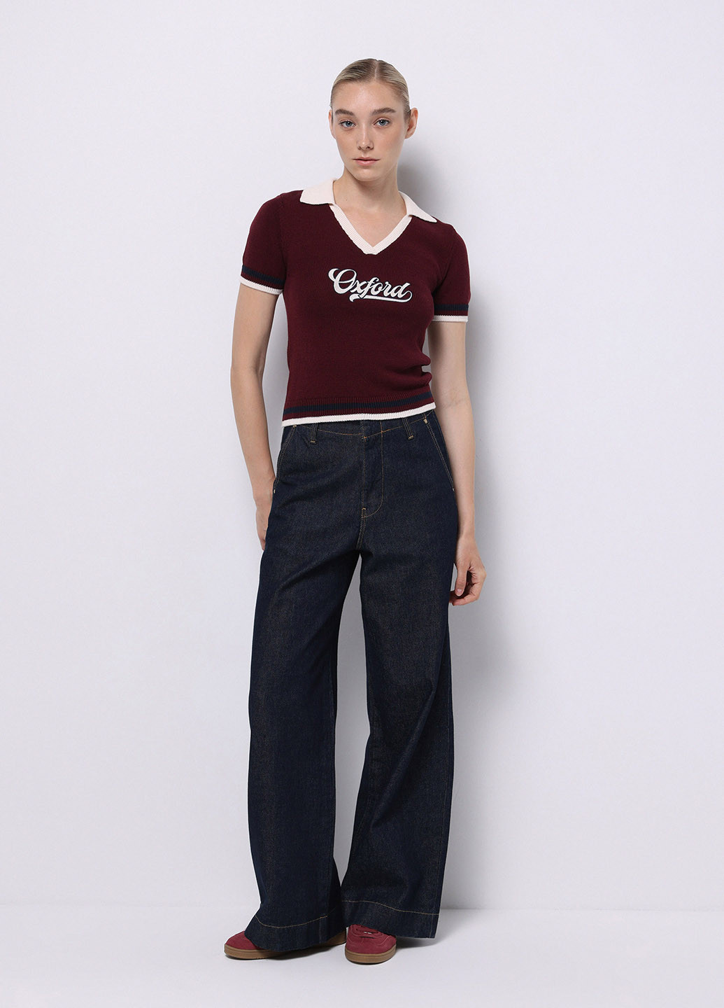 Бордовая женская футболка-поло Colin's однотонная