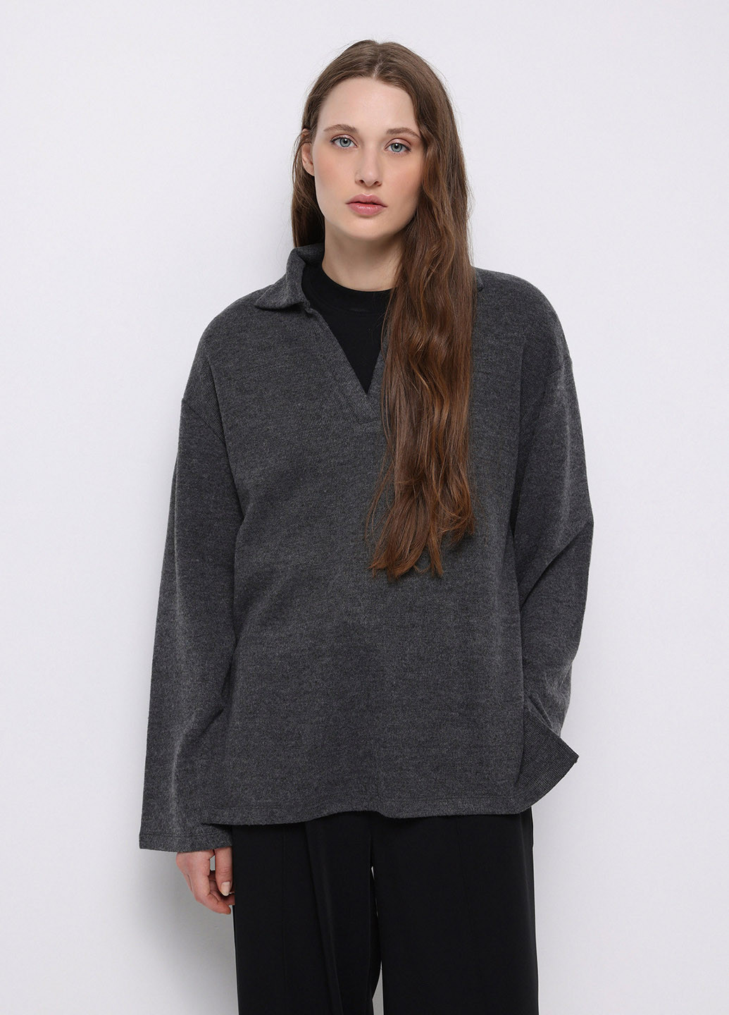 Темно-сірий зимовий светр Colin's