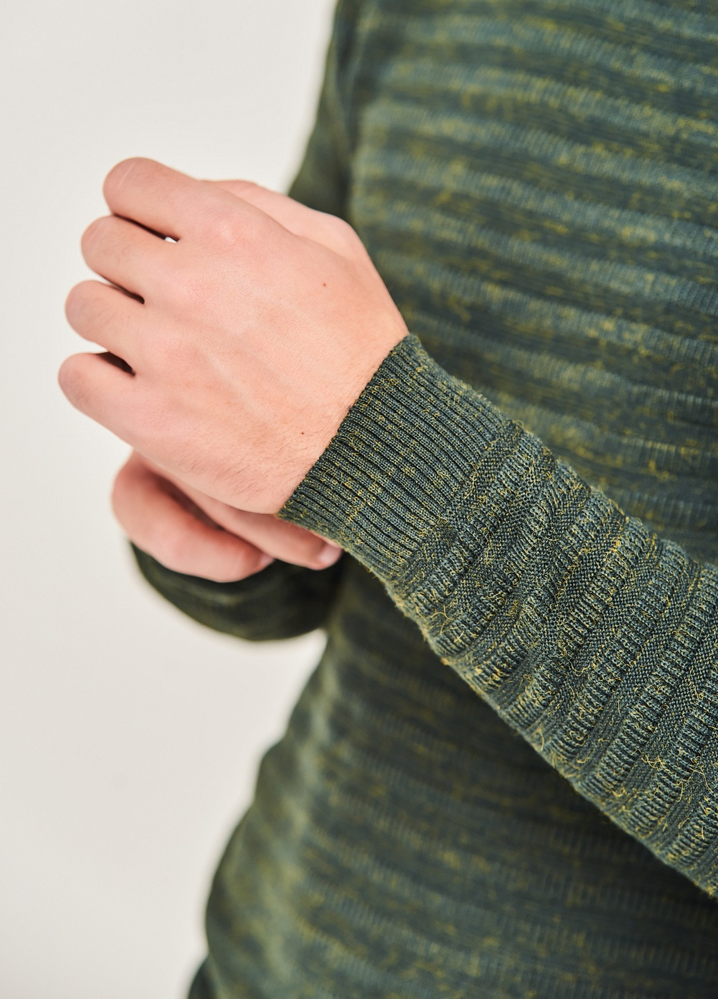 Зеленый демисезонный свитер Jean Piere