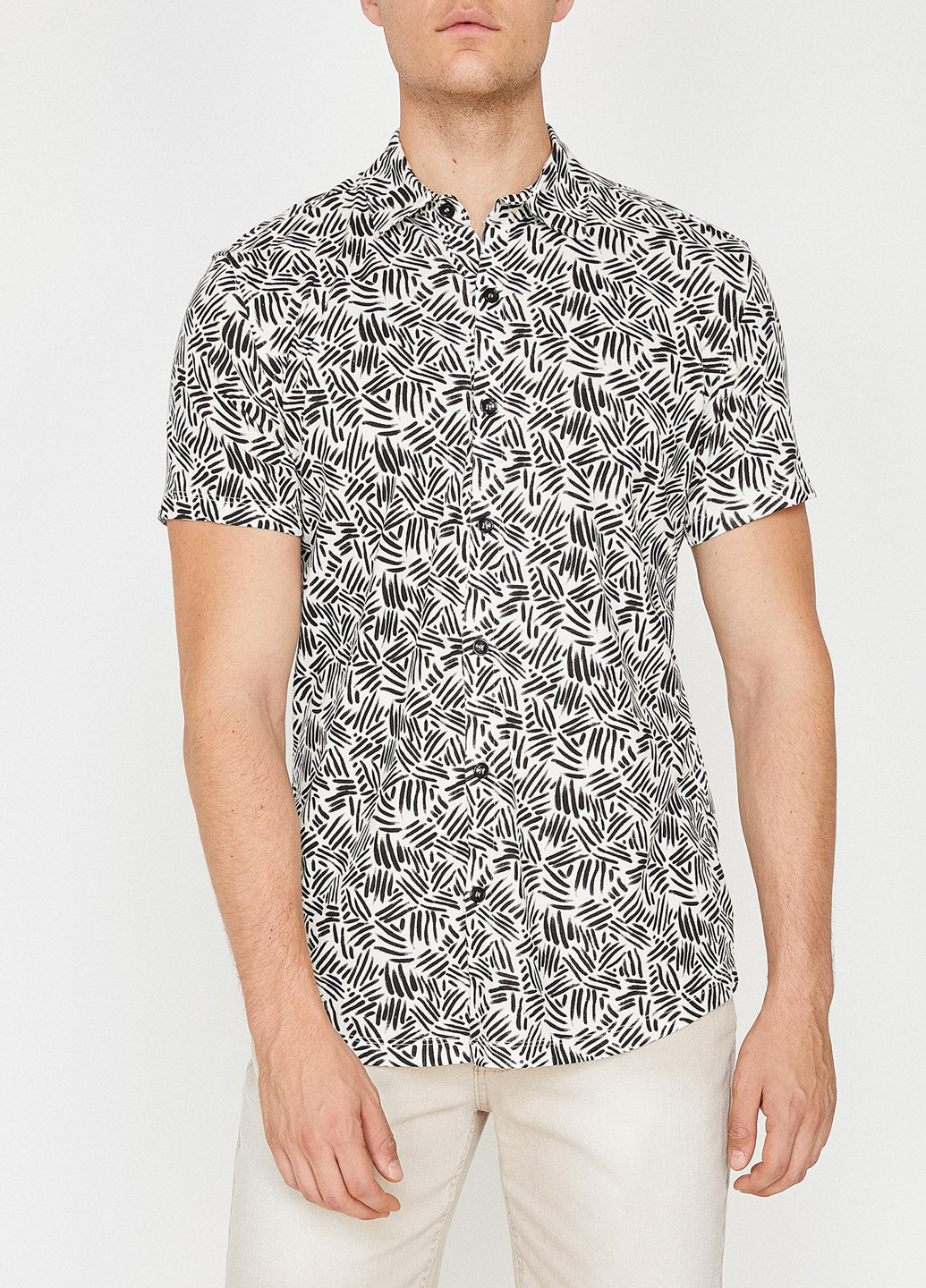 Черно-белая кэжуал рубашка с абстрактным узором KOTON