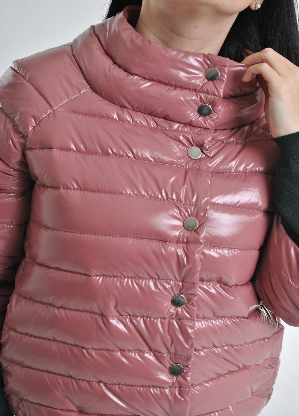 Пудрова демісезонна лакова куртка Glam Panic