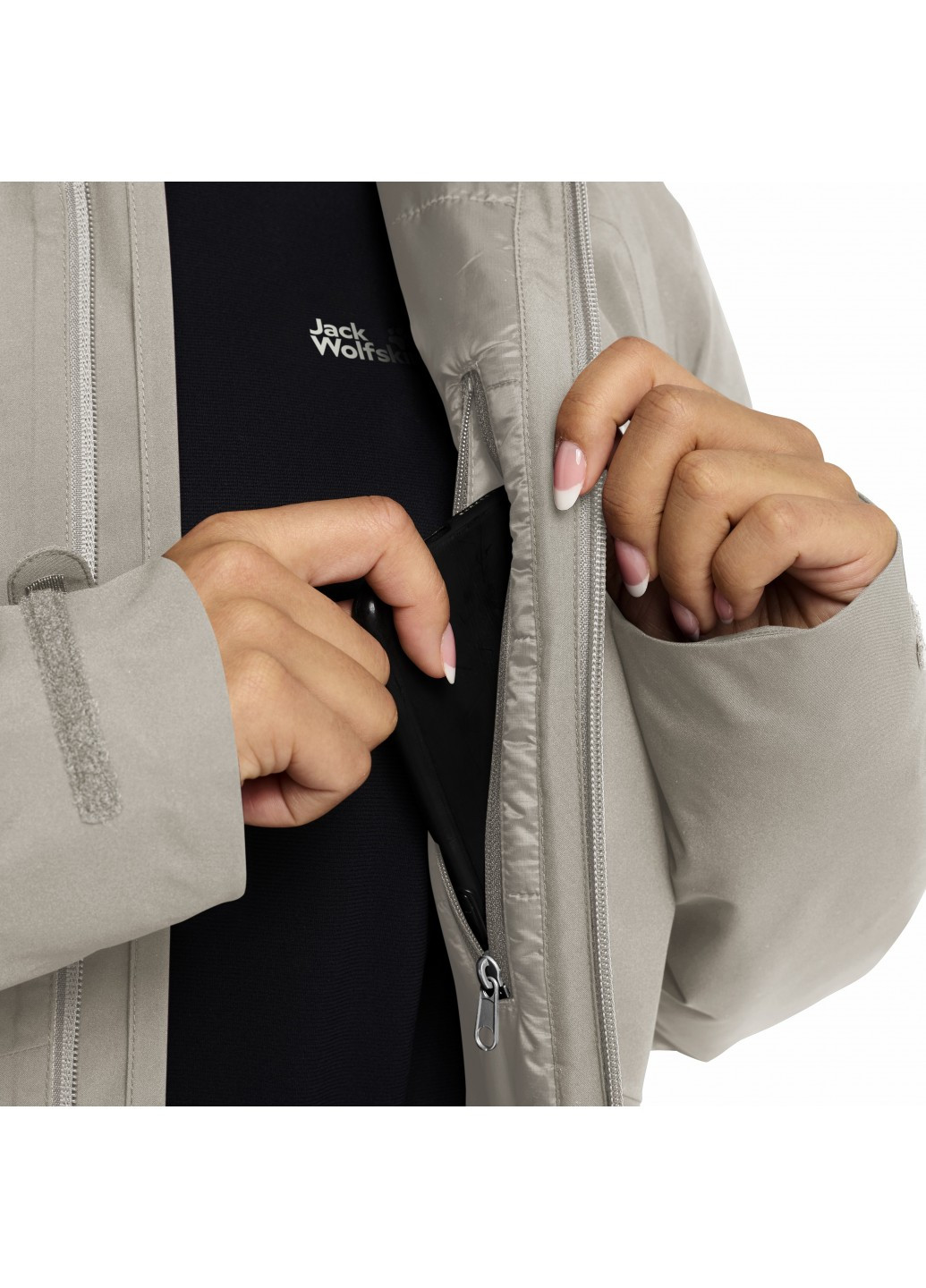 Бежева демісезонна куртка Jack Wolfskin 1115681_A0056