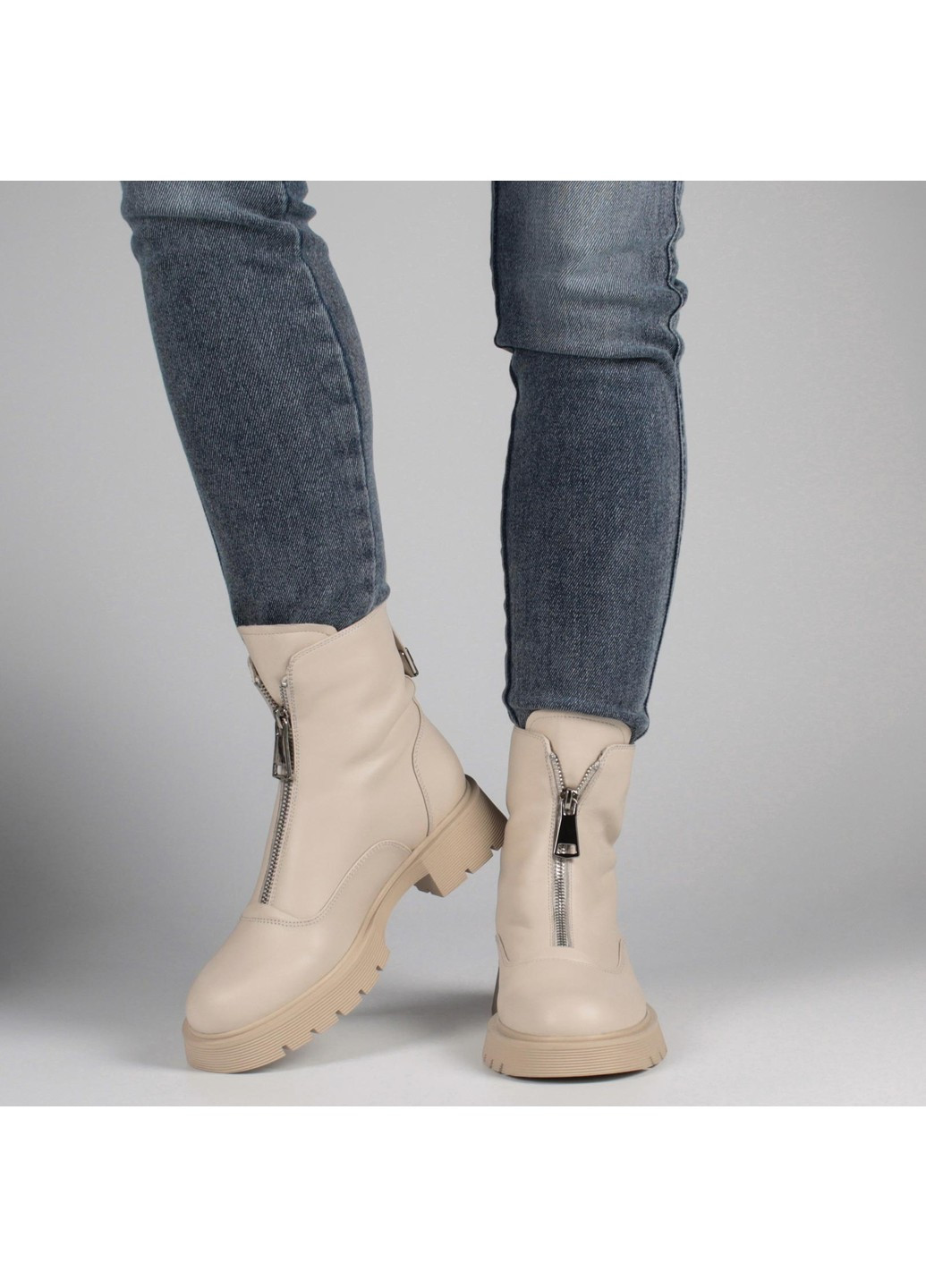 Жіночі черевики на низькому ходу 198653 Buts (256374361)