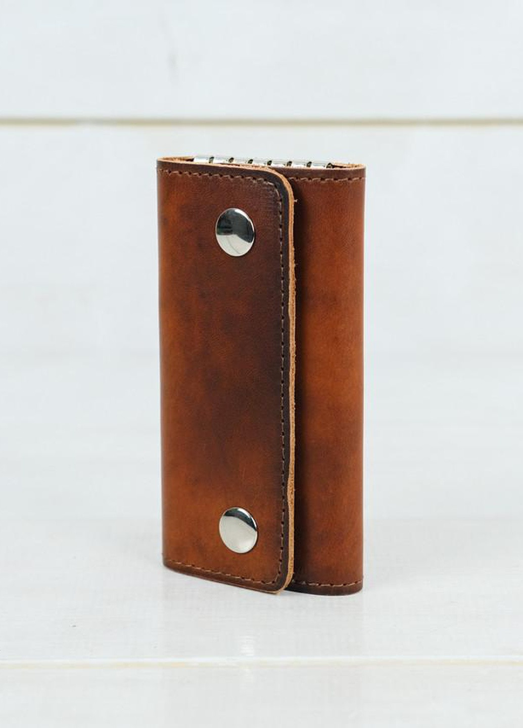 Кожаная ключница на кнопках, итальянский Краст, цвет коричневий, оттенок Вишня Berty (253839695)