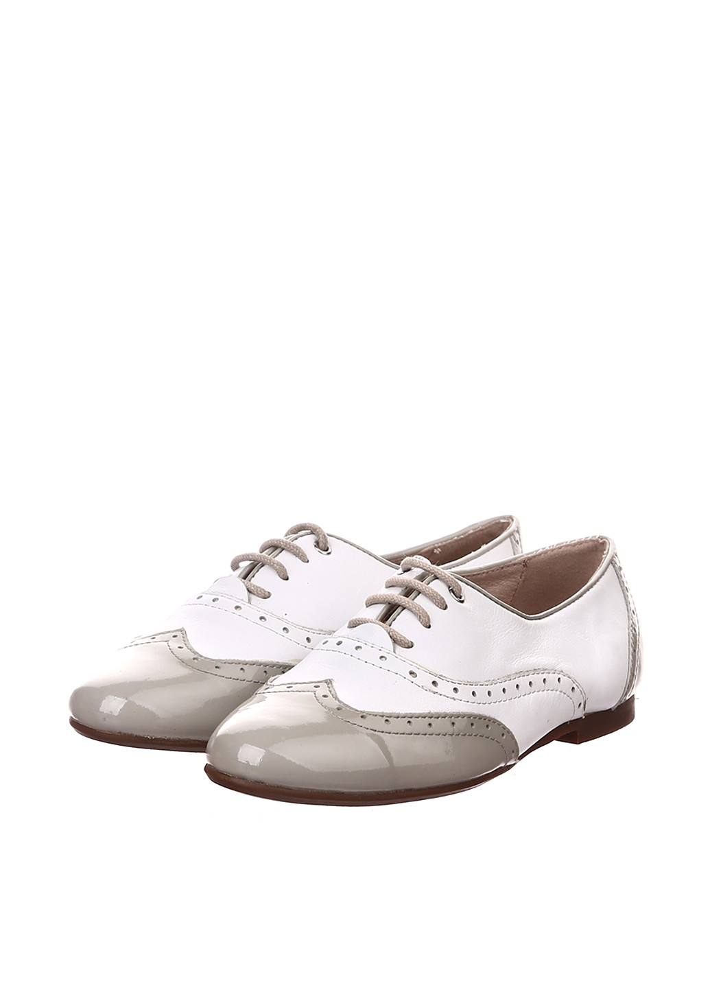 Белые туфли без каблука Venettini