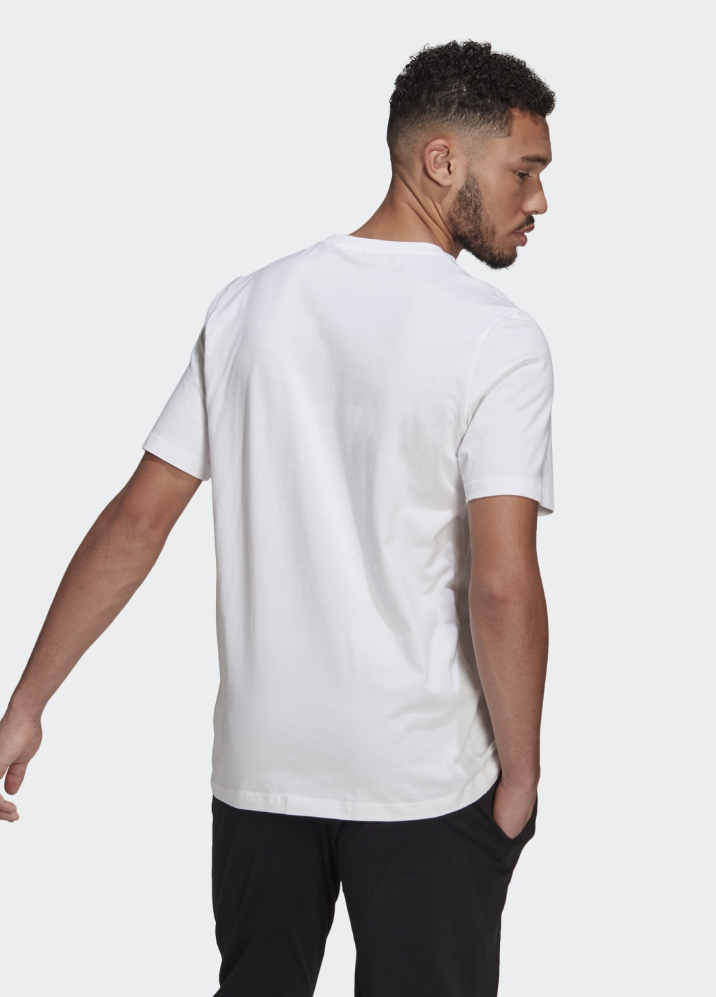 Белая футболка essentials embroidered small logo adidas
