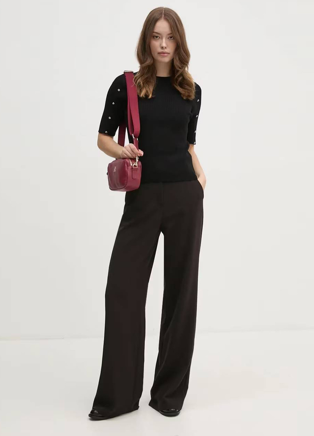 Черный демисезонный джемпер джемпер DKNY