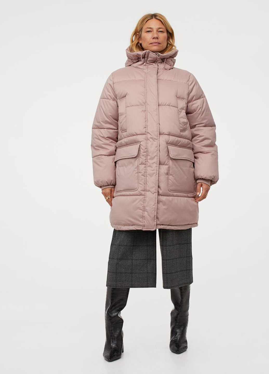 Светло-розовая зимняя куртка H&M