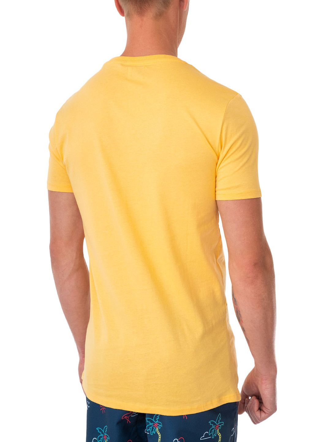 Желтая футболка E-Bound