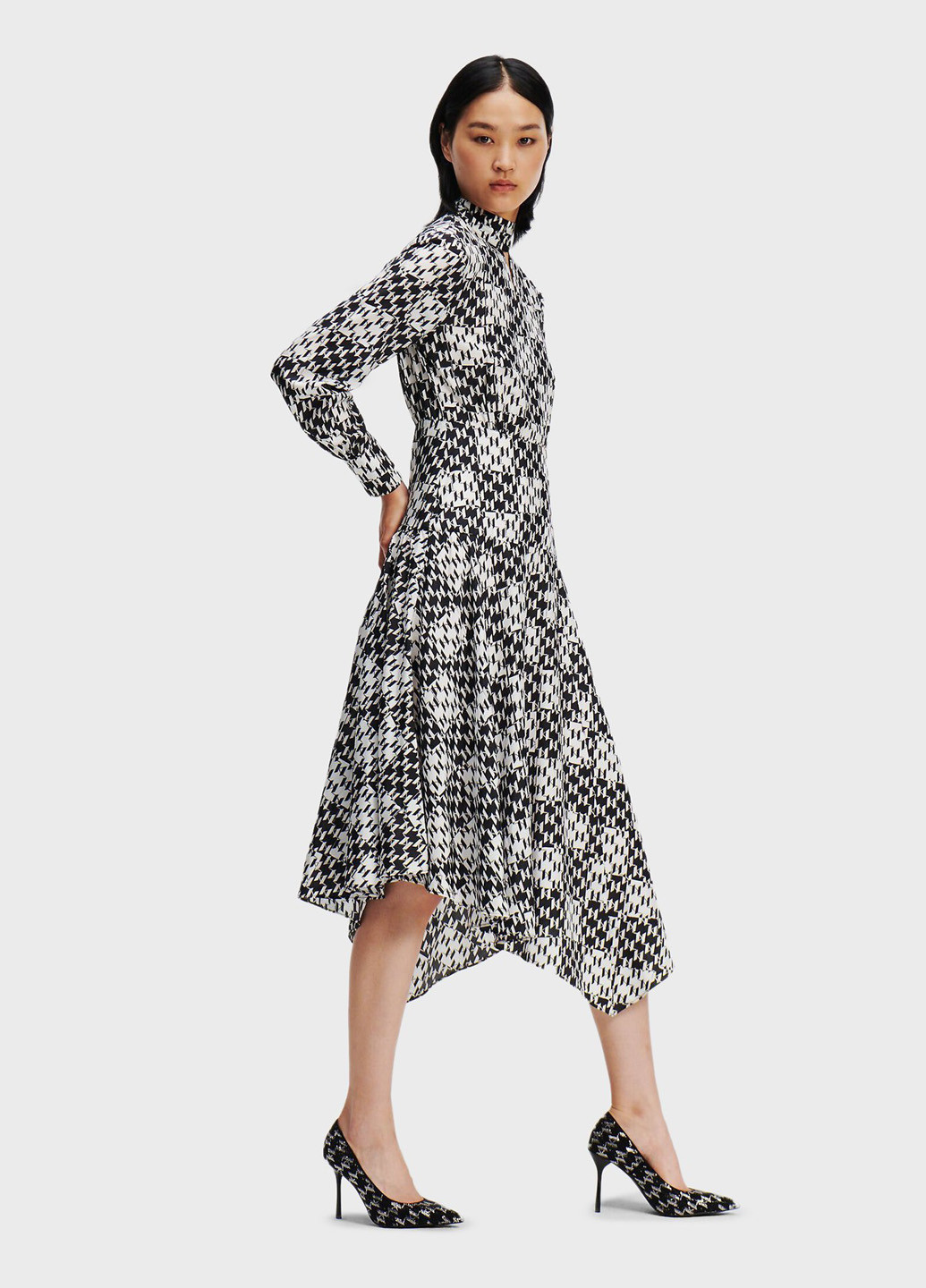 Черно-белое кэжуал платье клеш Karl Lagerfeld с геометрическим узором