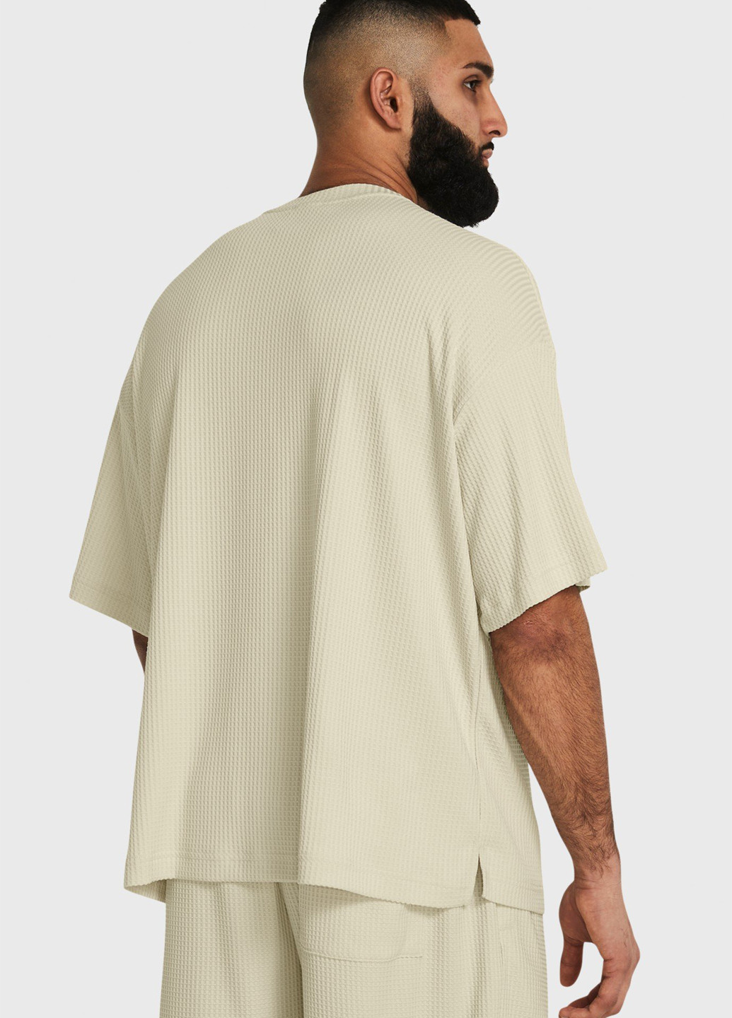 Бежева футболка Under Armour