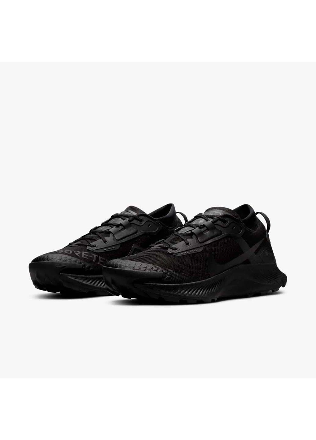 Черные демисезонные кроссовки Nike