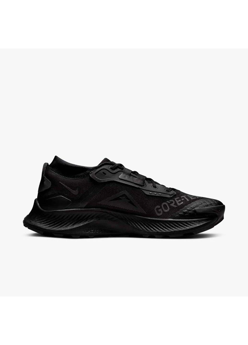 Черные демисезонные кроссовки Nike