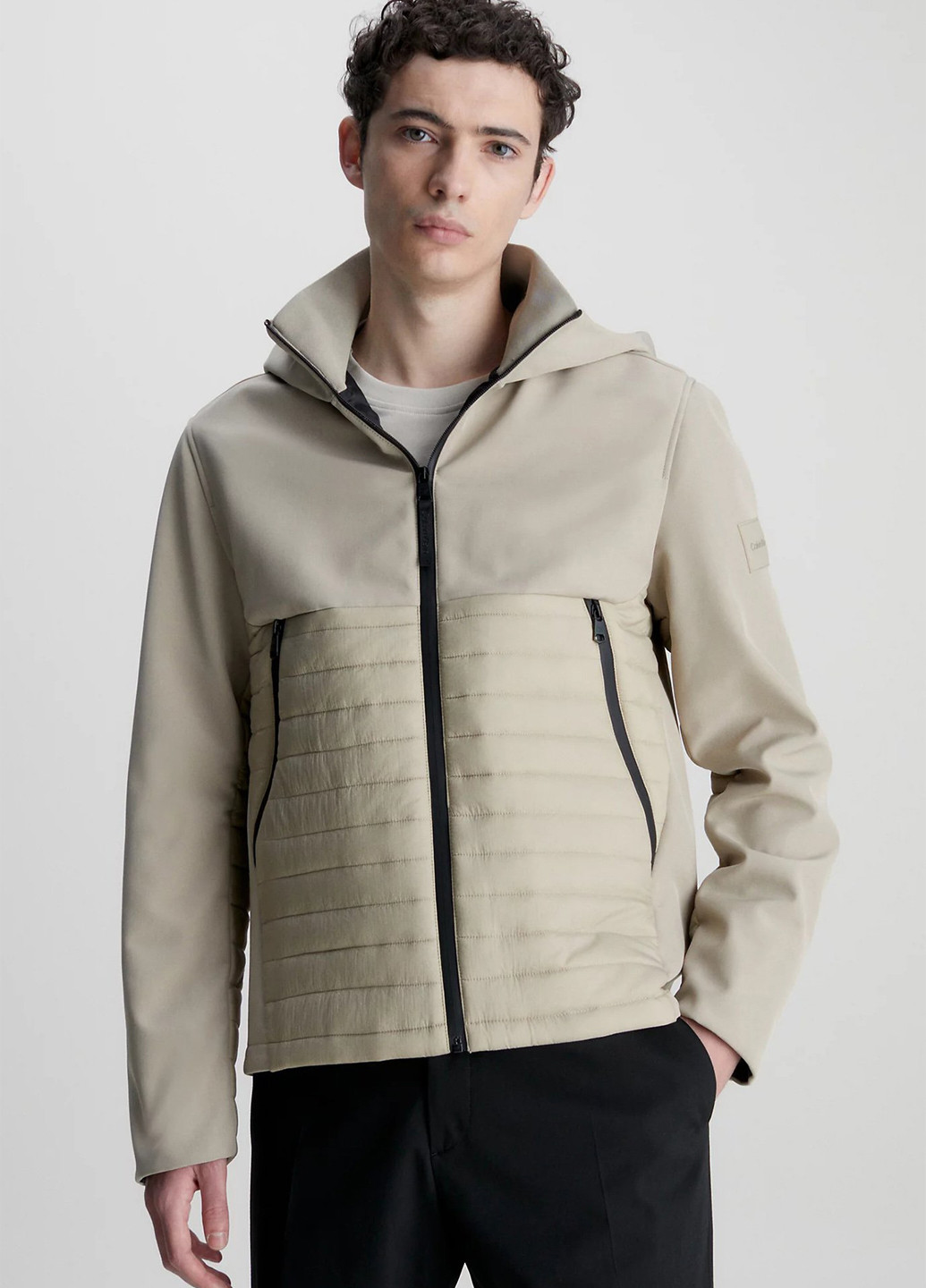 Бежевая демисезонная куртка Calvin Klein