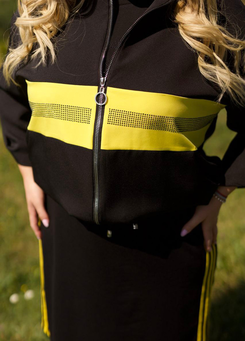 Желтый демисезонный комплект (ветровка, платье) No Brand