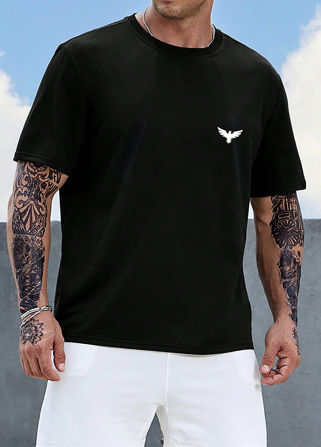 Чорна футболка SHEIN