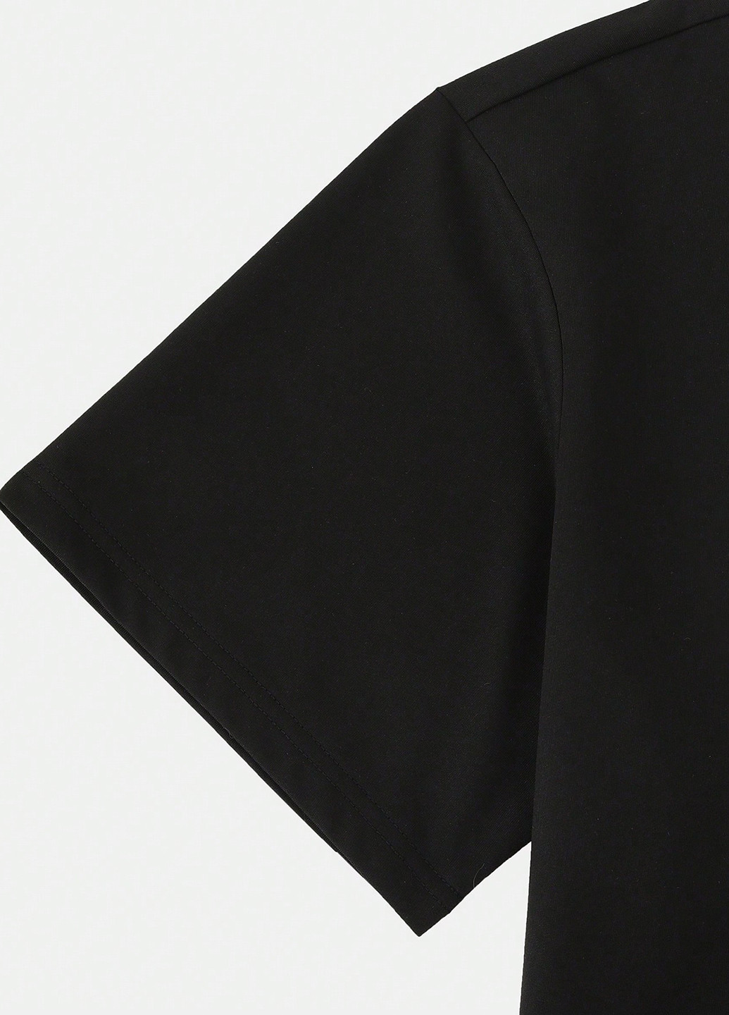 Чорна футболка SHEIN