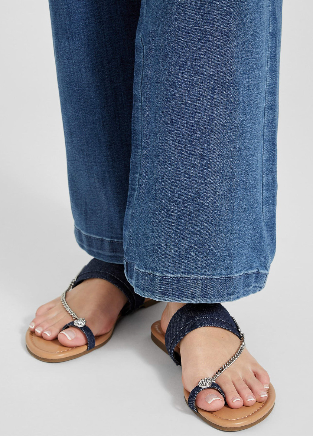 Шльопанці Guess (324631947)