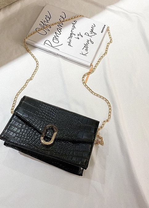 Женская классическая сумочка черная кросс-боди на цепочке рептилия клатч черный NoName (251204187)