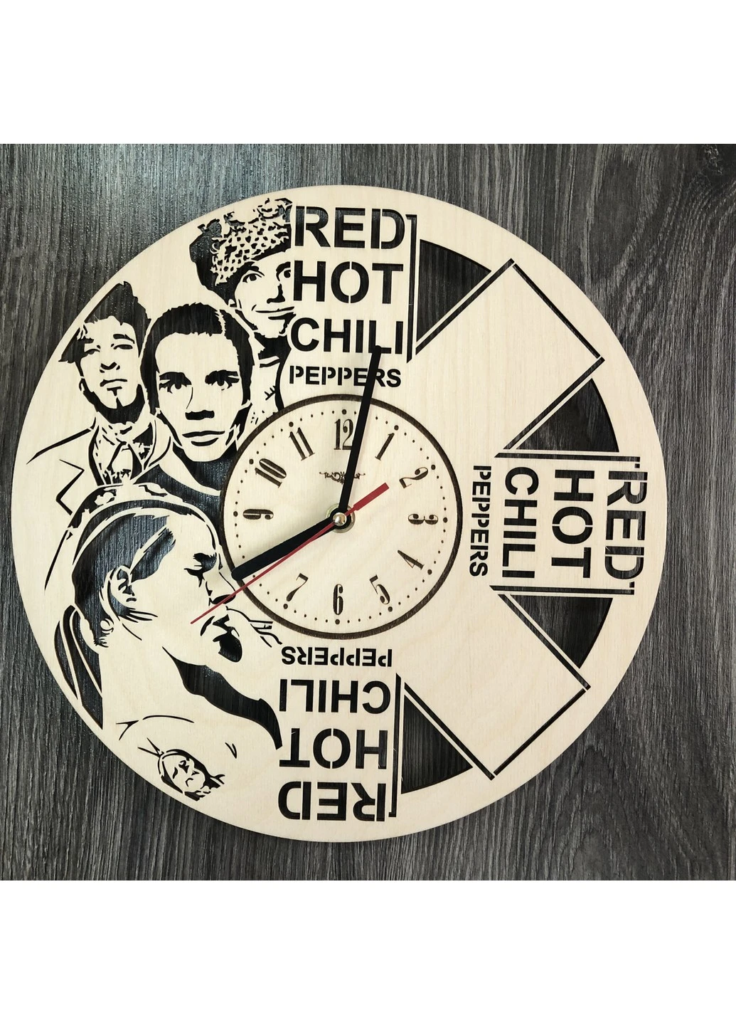 Концептуальные настенные часы в интерьер «Red Hot Chilli Peppers» 7Arts (253565927)