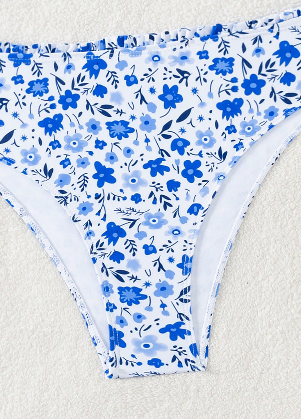 Комбинированный летний купальник (лиф, трусики) балконет, раздельный SHEIN