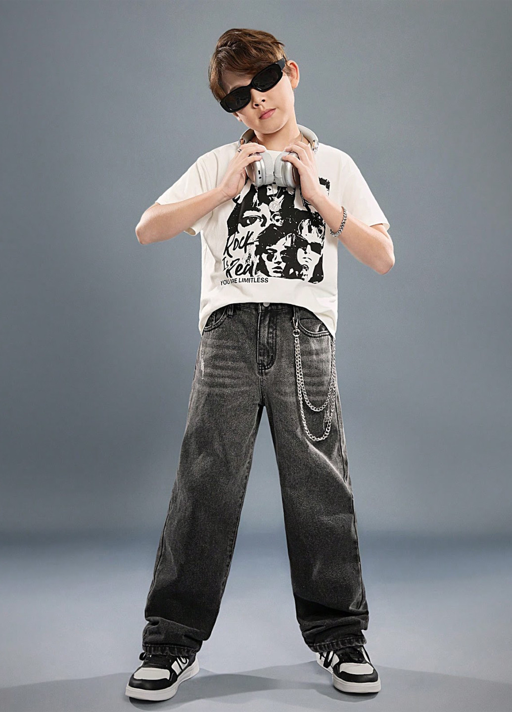 Темно-серые демисезонные прямые джинсы SHEIN