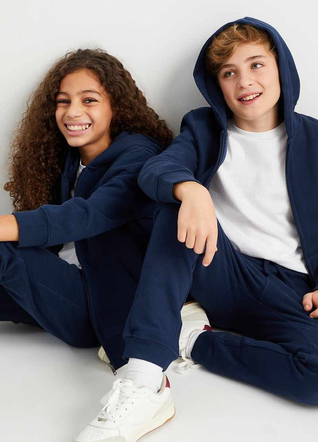 Толстовка C&A (335386719)