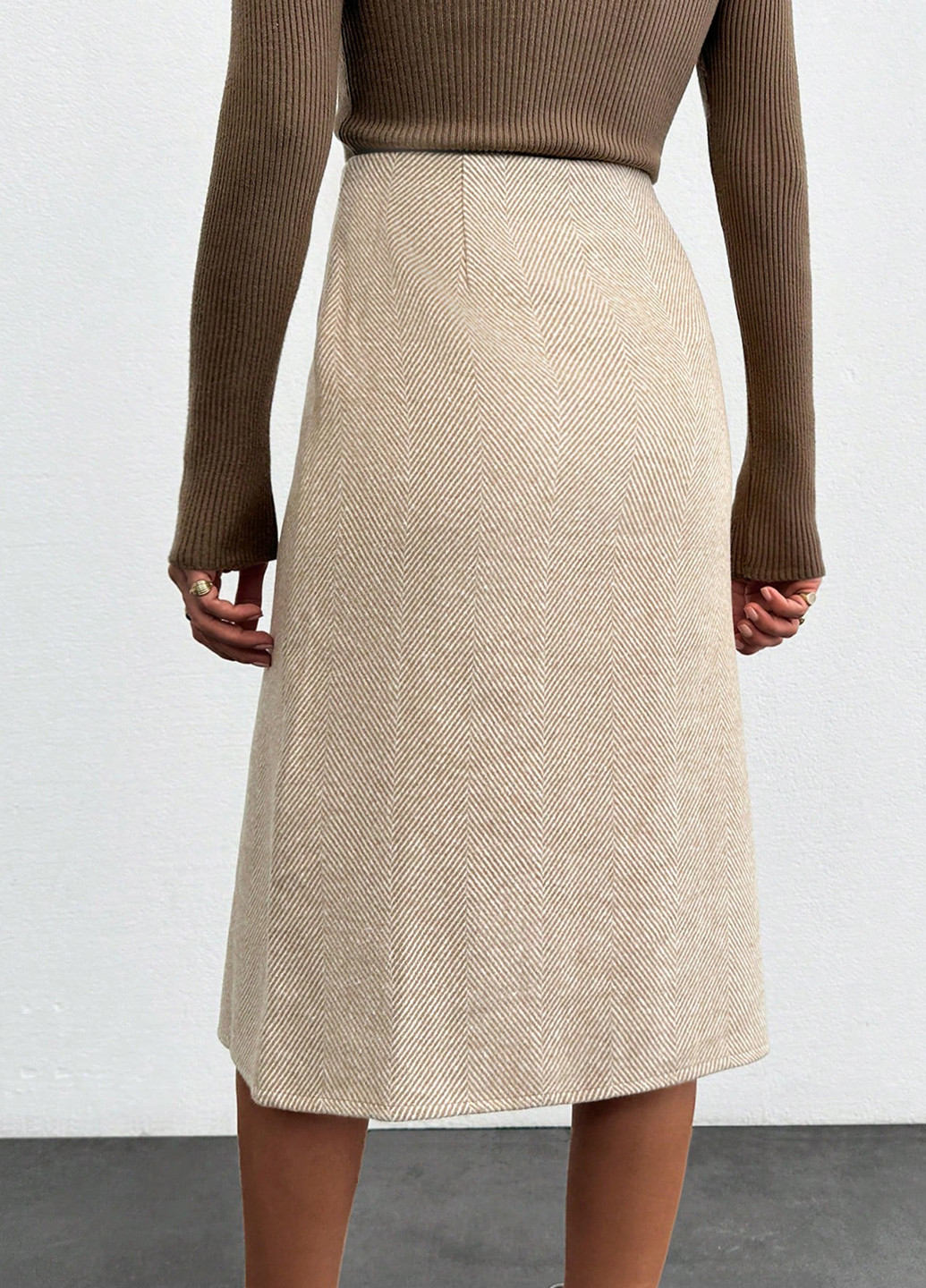 Бежевая кэжуал с геометрическим узором юбка SHEIN а-силуэта (трапеция)
