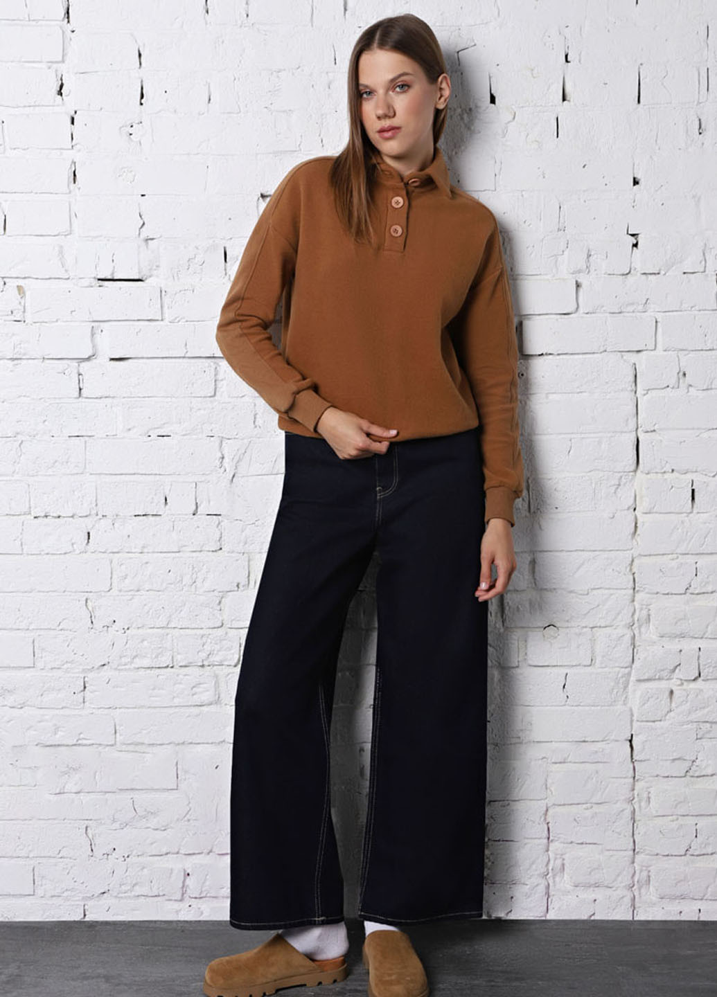 Світло-коричневий світшот Promin однотонний без декору (323777766)