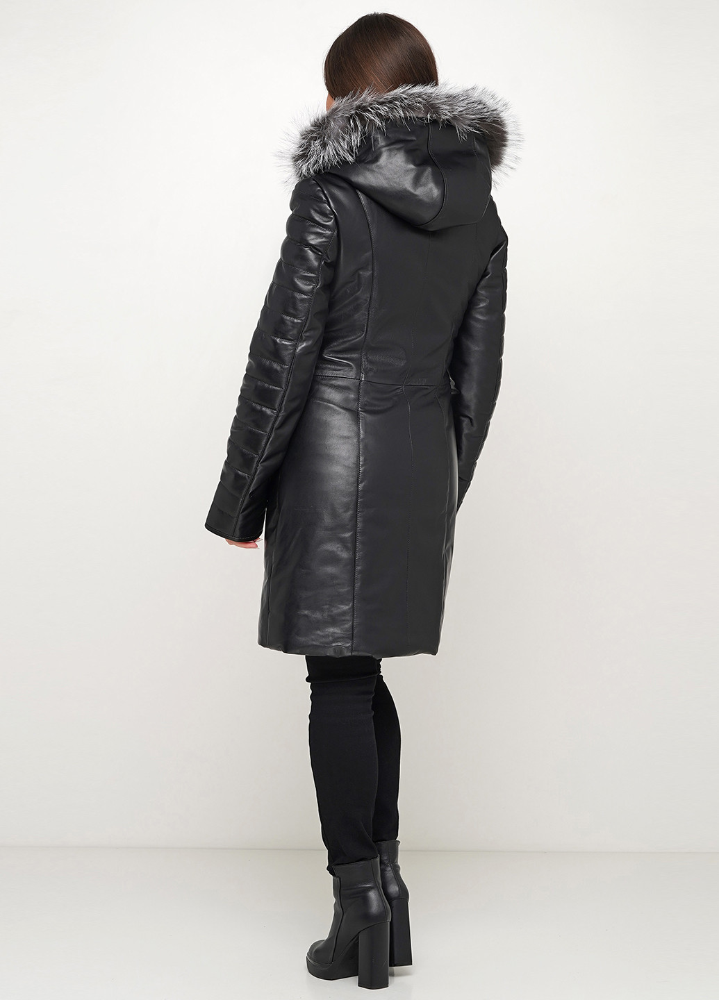 Черная зимняя куртка кожаная (мех лисы) Leather Factory