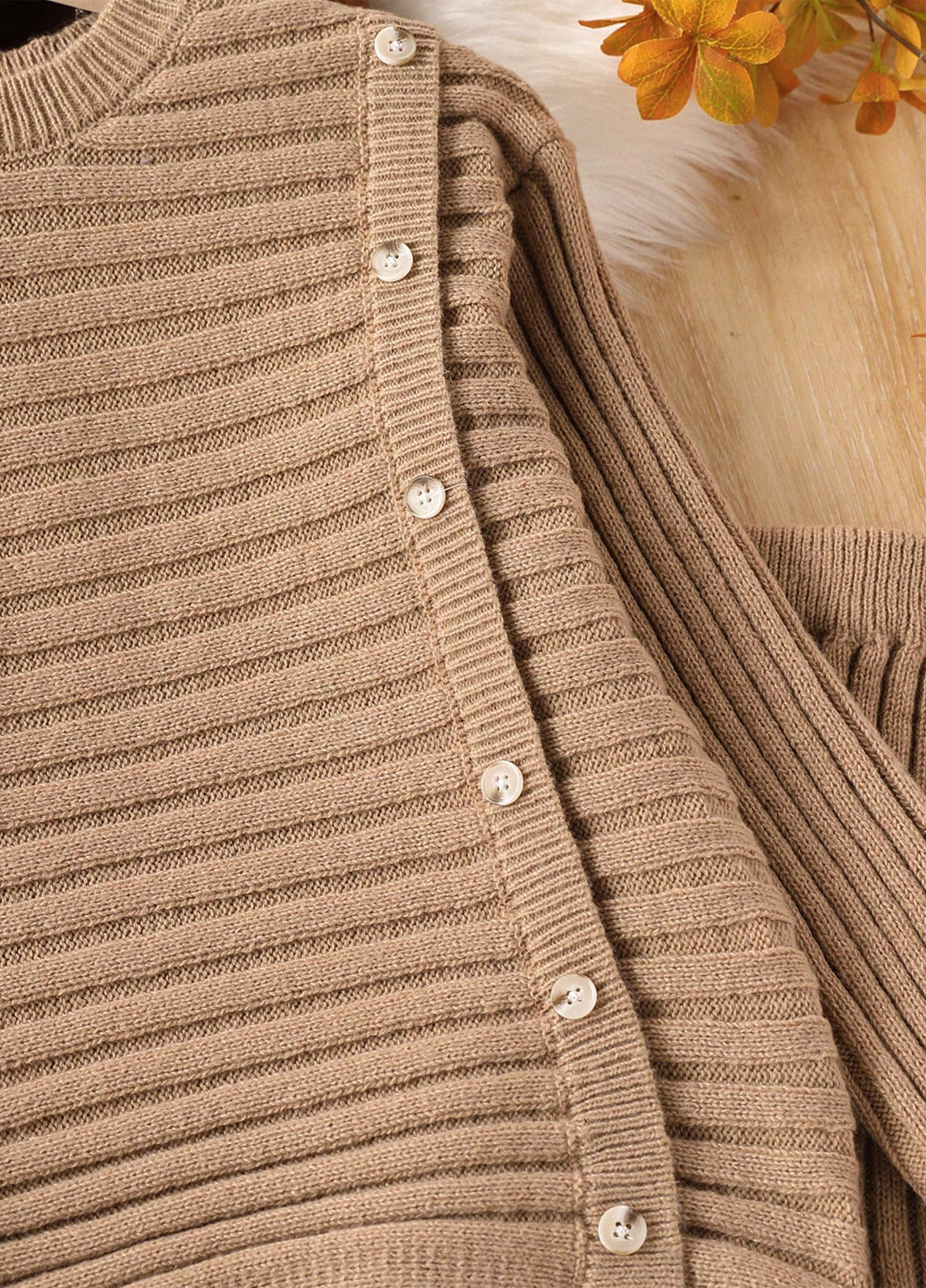 Кофейный демисезонный костюм (джемпер, юбка) юбочный SHEIN