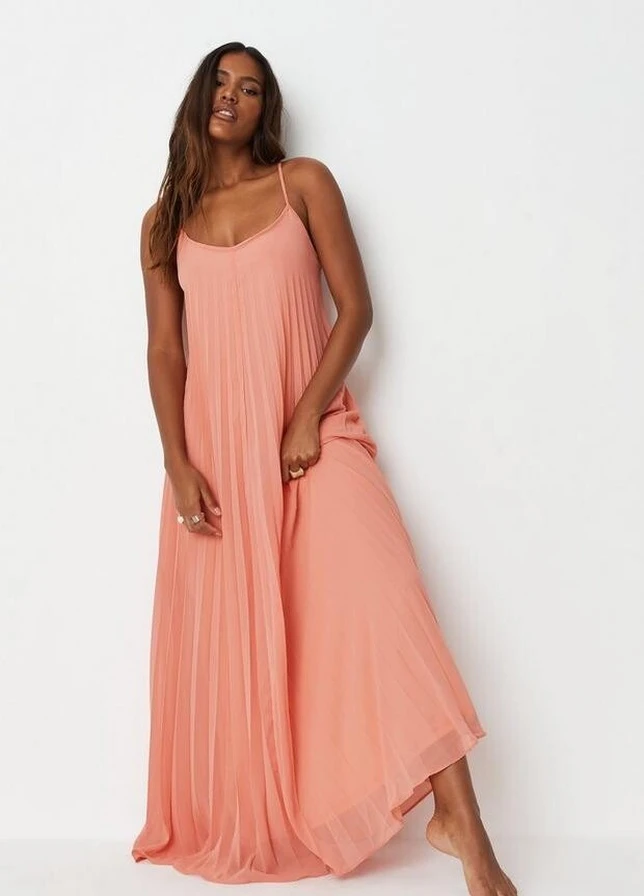 Персиковое платье Missguided