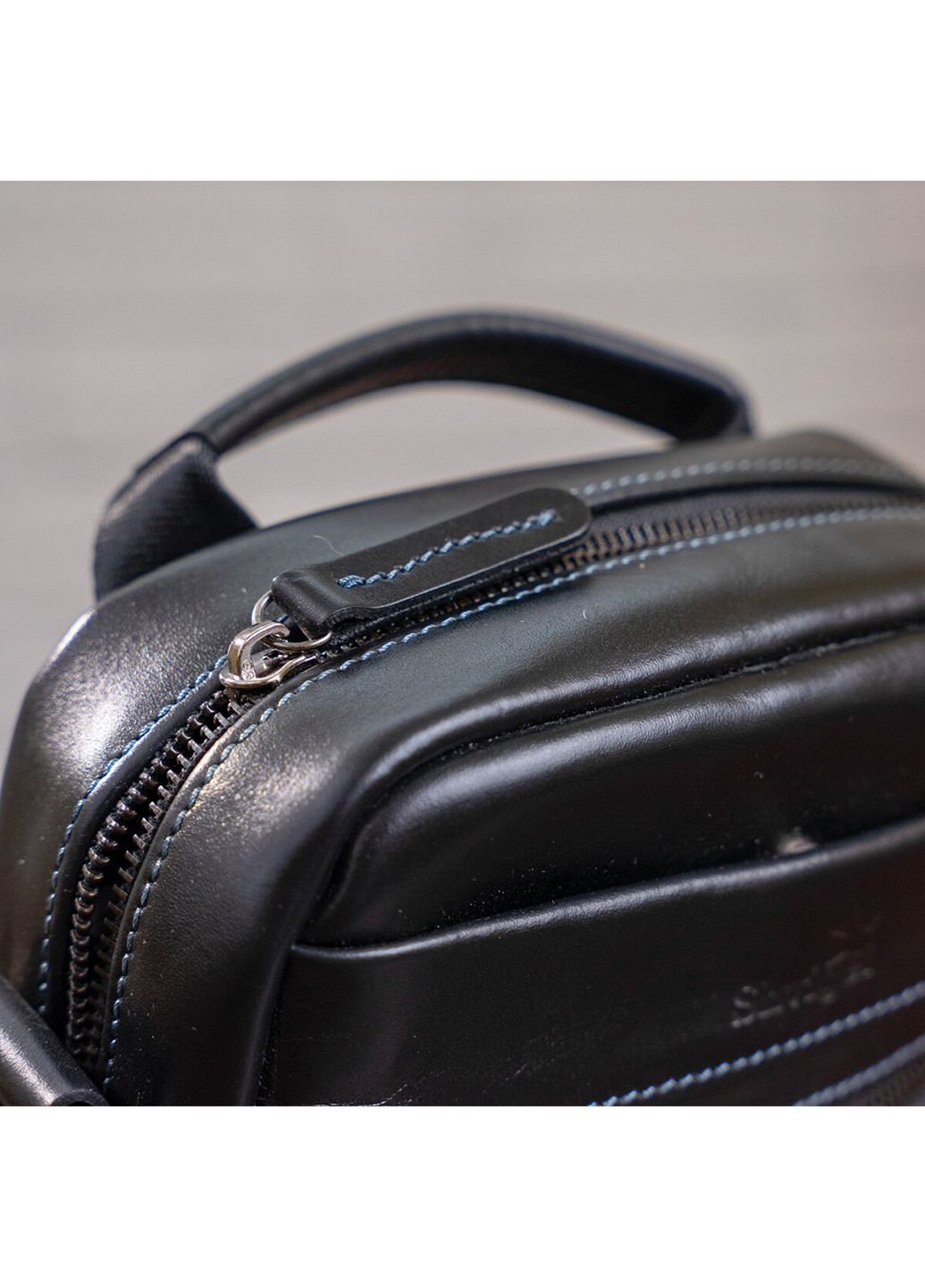 Чоловіча шкіряна сумка 18х21х7,5 см Shvigel (252127842)