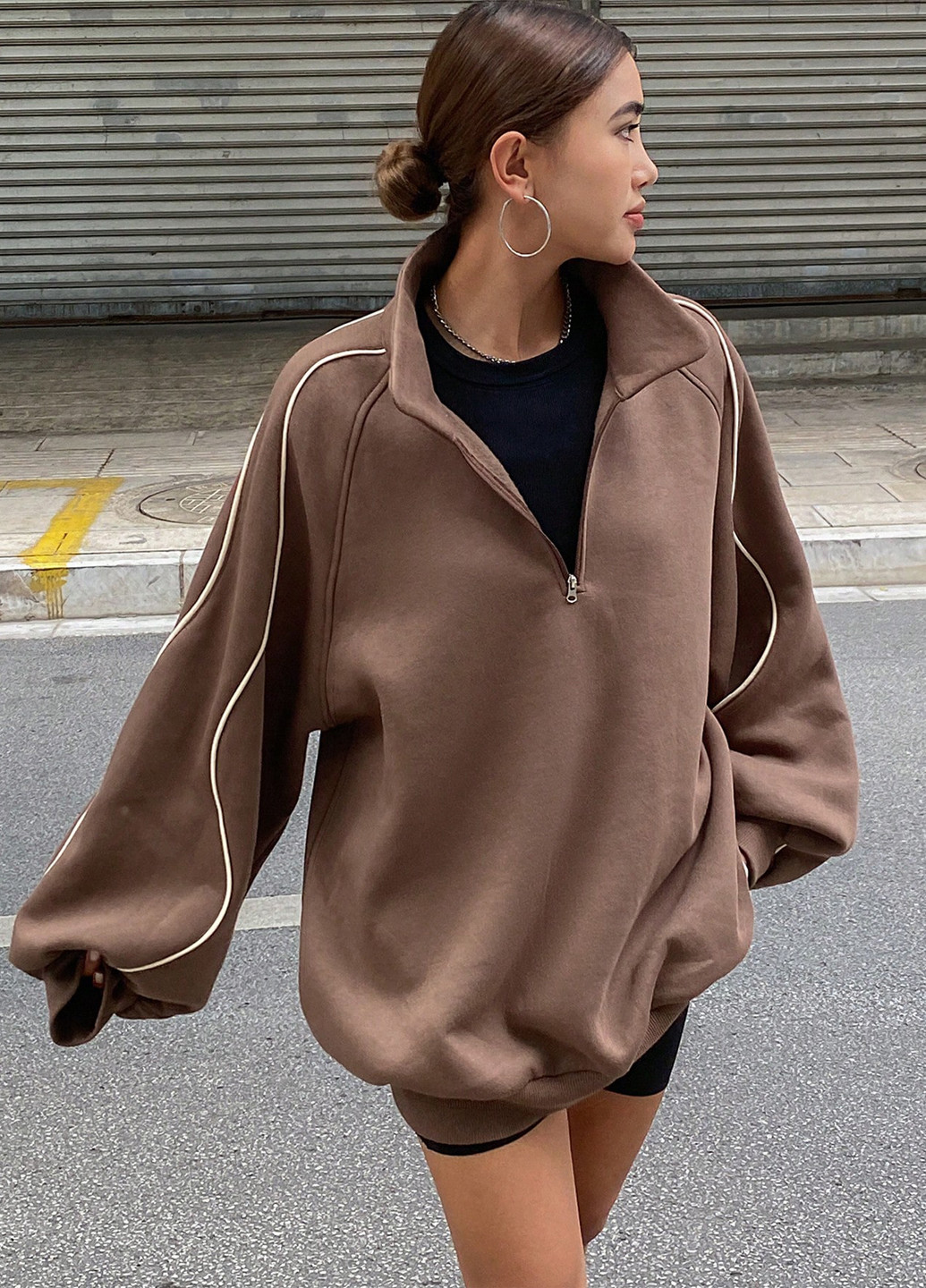 Кофейный свитшот SHEIN однотонный без декора (342411719)