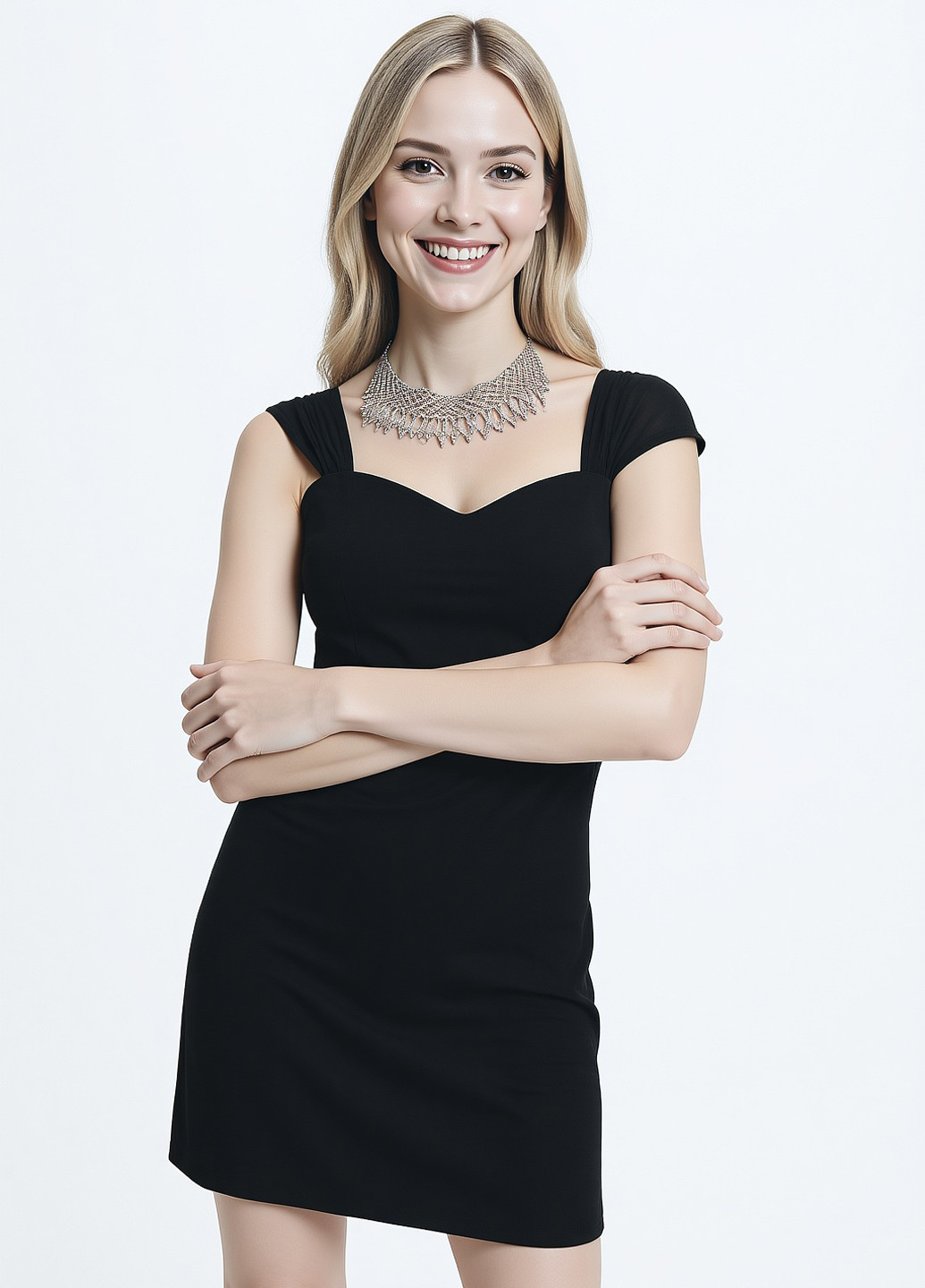 Черное кэжуал платье с открытой спиной Reserved однотонное