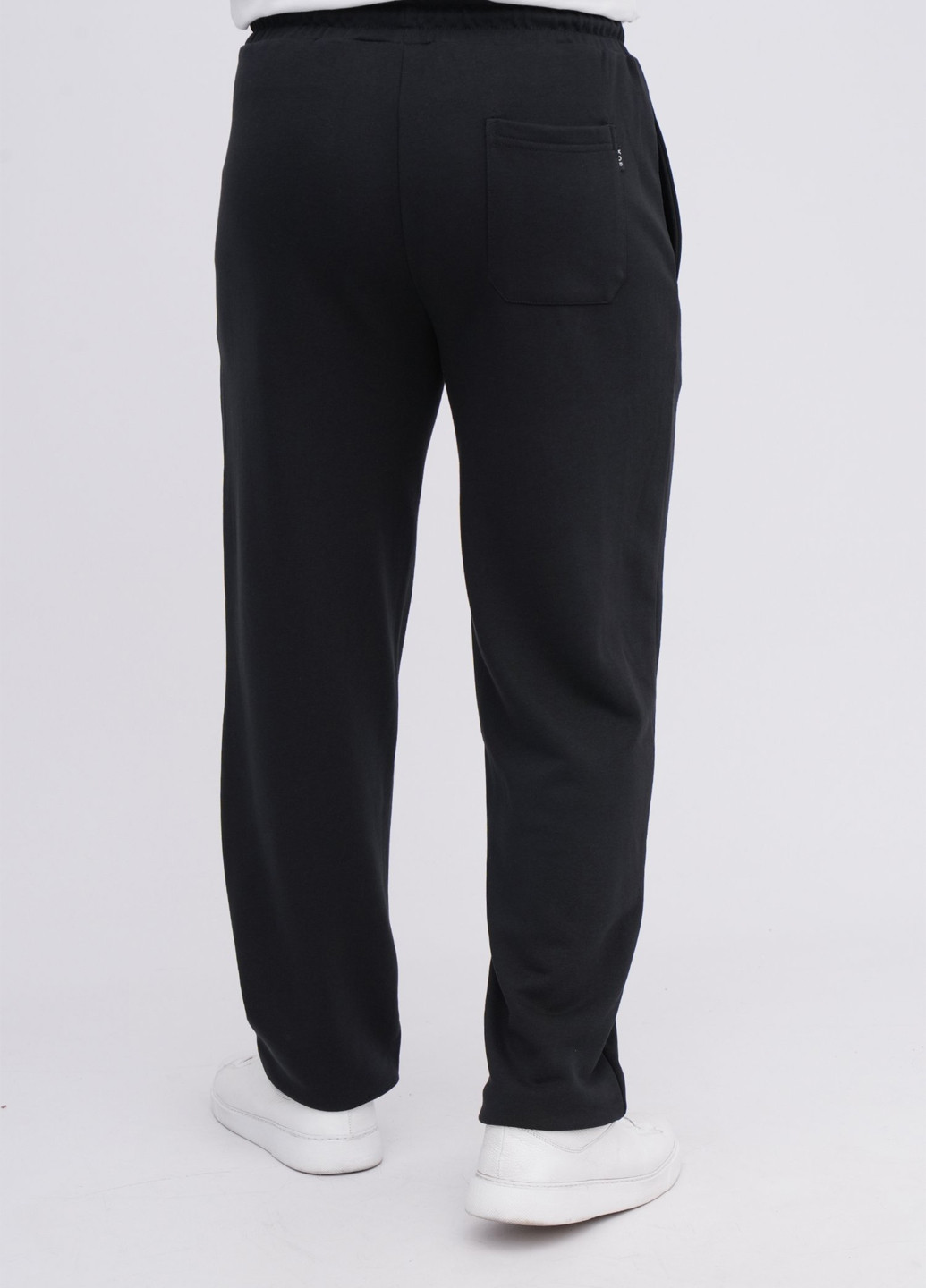 Черные спортивные демисезонные прямые брюки K.O.R