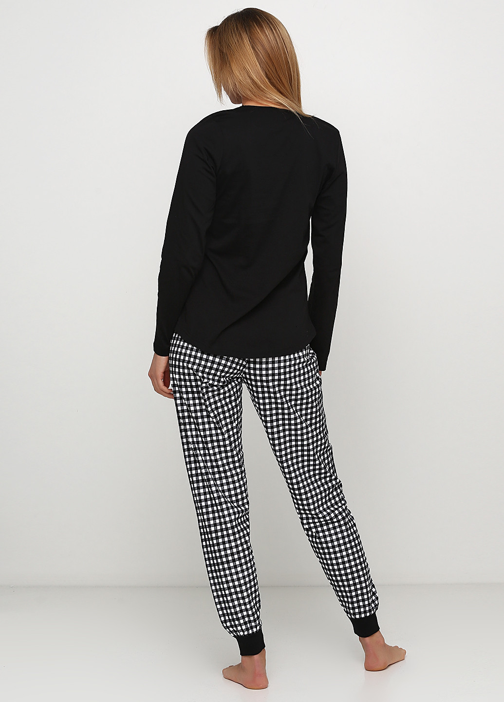 Черная всесезон пижама (лонгслив, брюки) лонгслив + брюки Vienetta