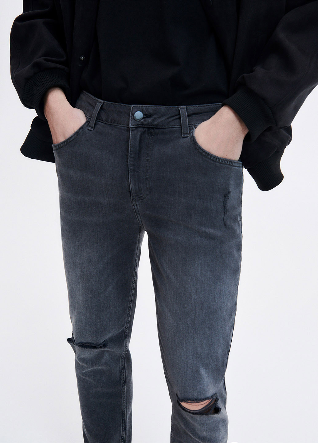 Темно-серые демисезонные каррот фит, слим джинсы Reserved