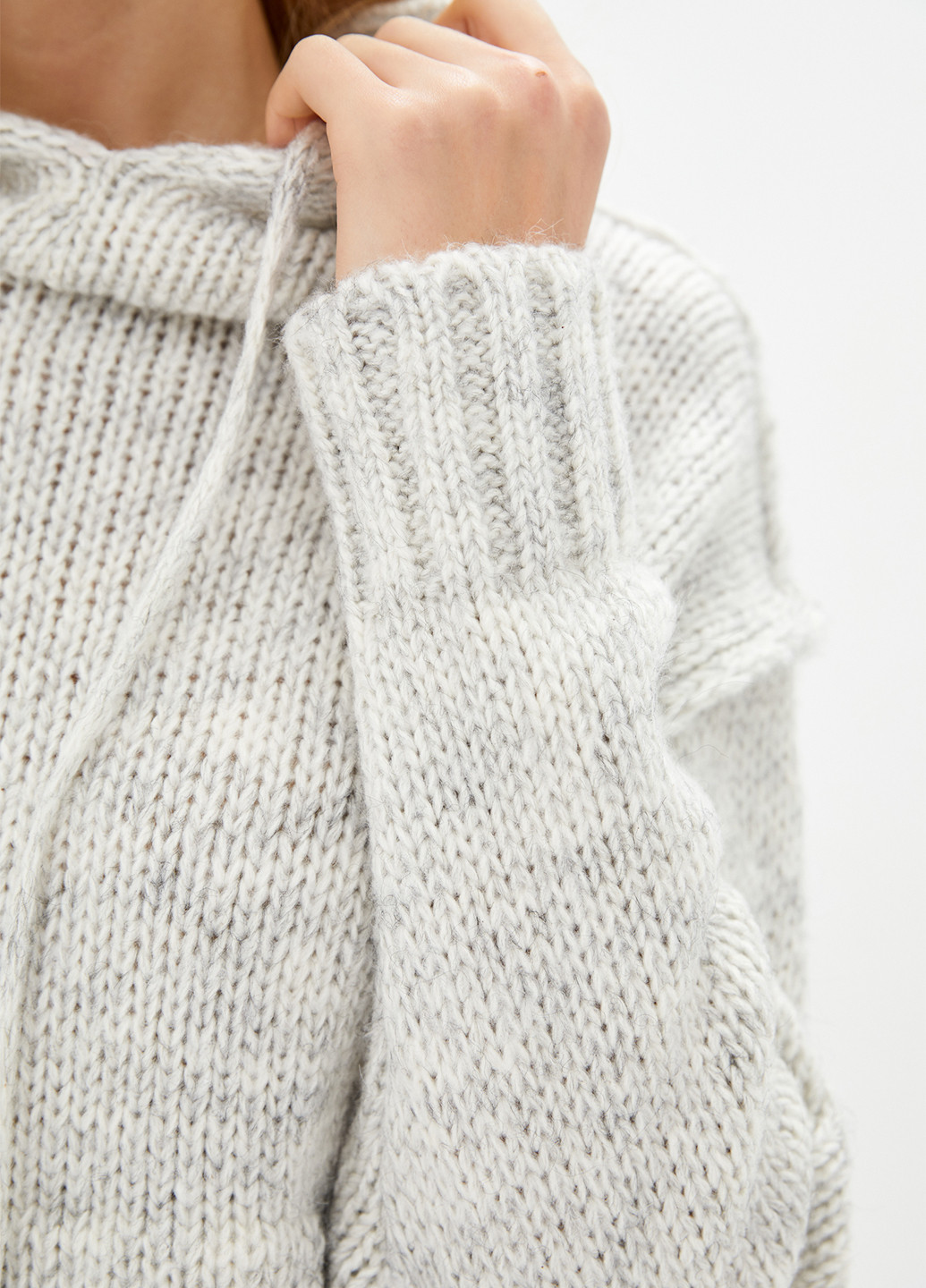 Світло-сірий демісезонний светр Sewel