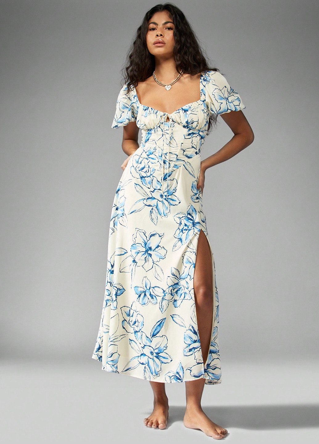 Молочное кэжуал платье а-силуэт, с открытой спиной SHEIN с цветочным принтом